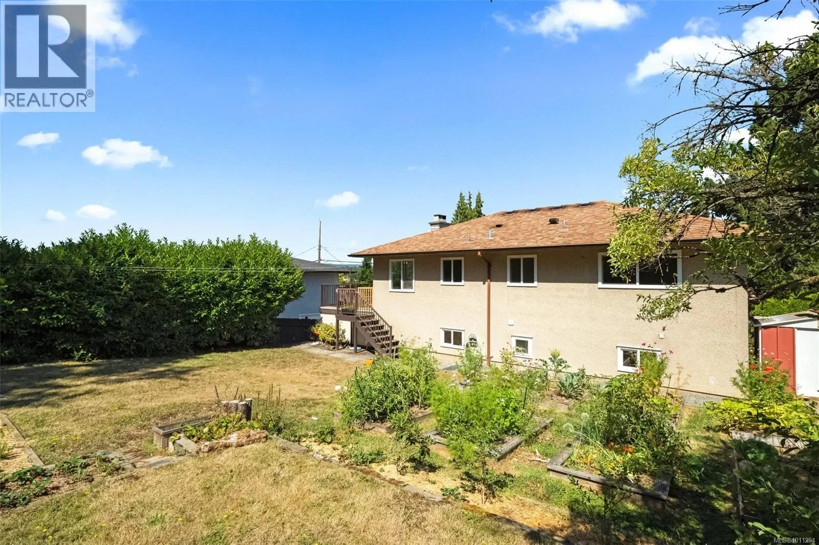 765 Lily Ave