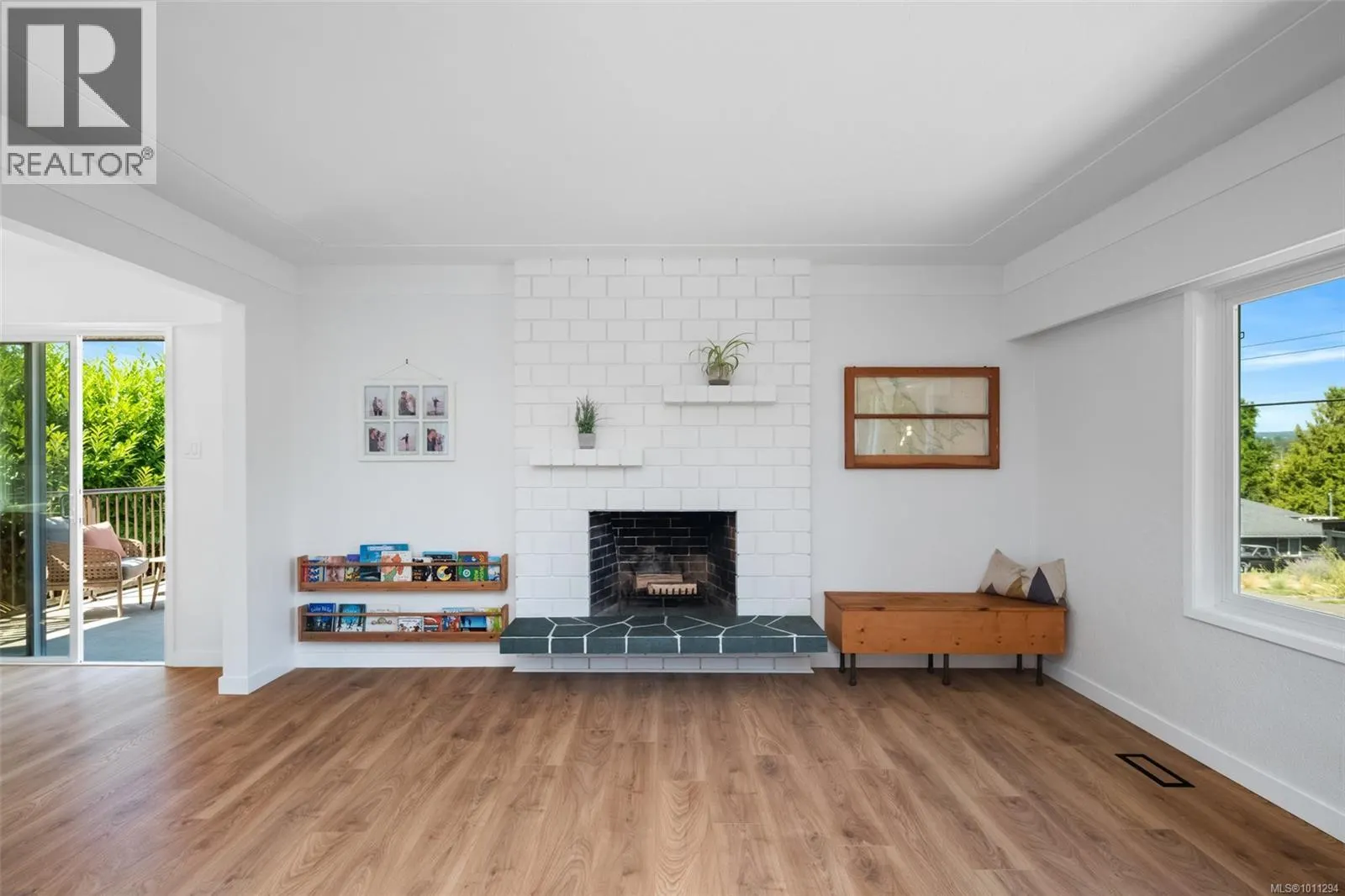 765 Lily Ave