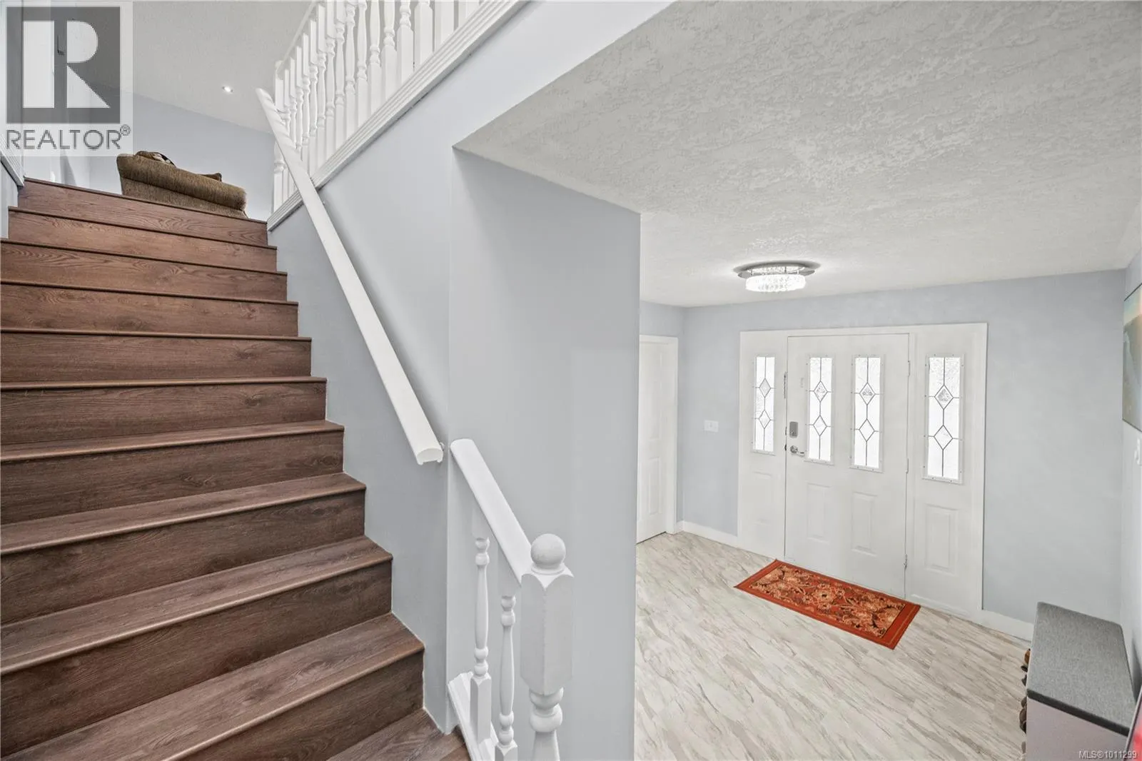 4375 Viewmont Ave