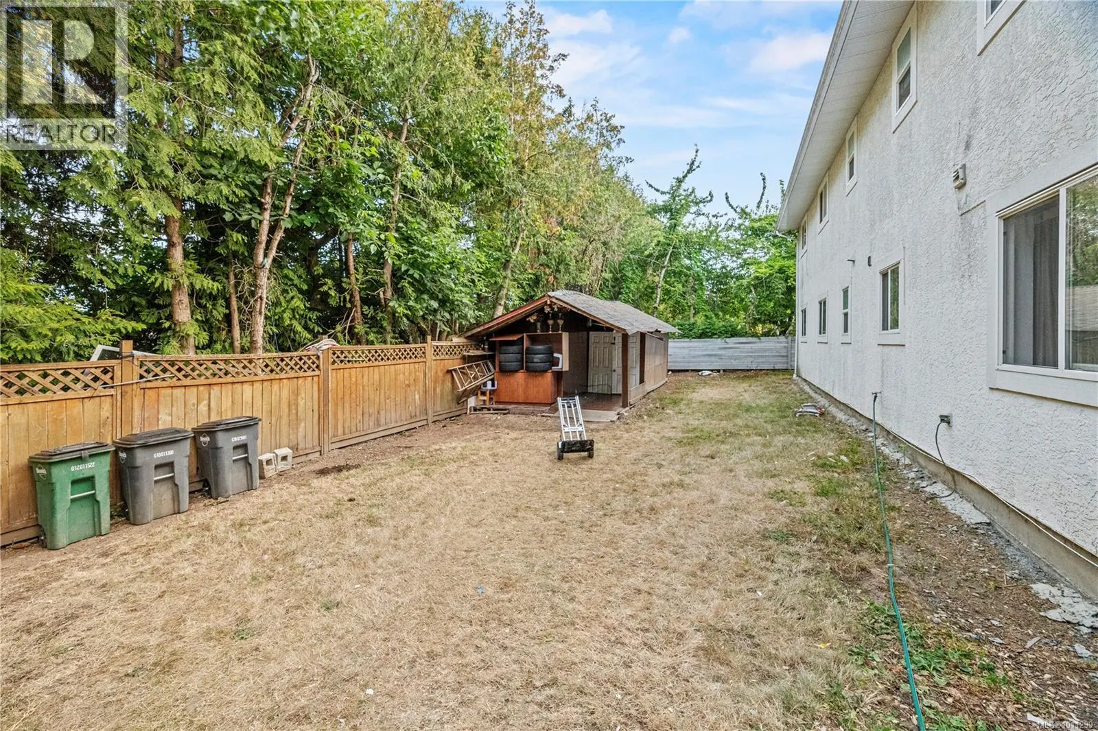 4375 Viewmont Ave