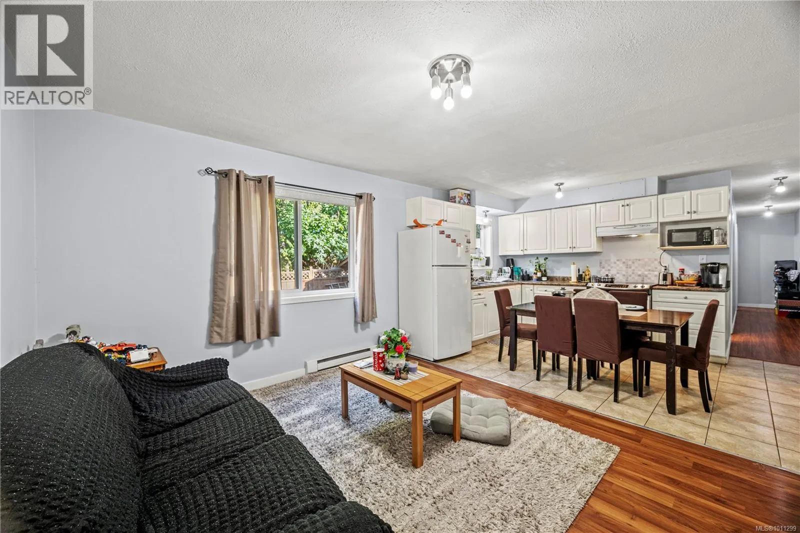 4375 Viewmont Ave