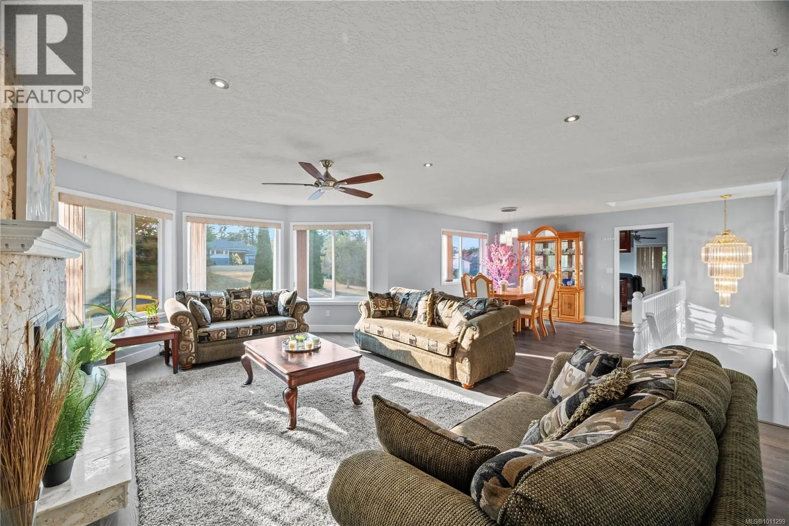4375 Viewmont Ave