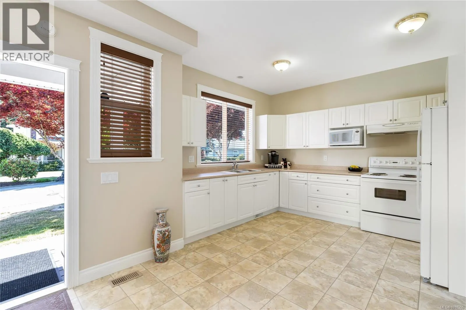 6797 Hampton Pl