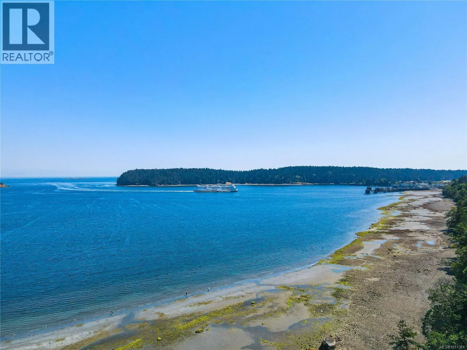 606 2562 Departure Bay Rd