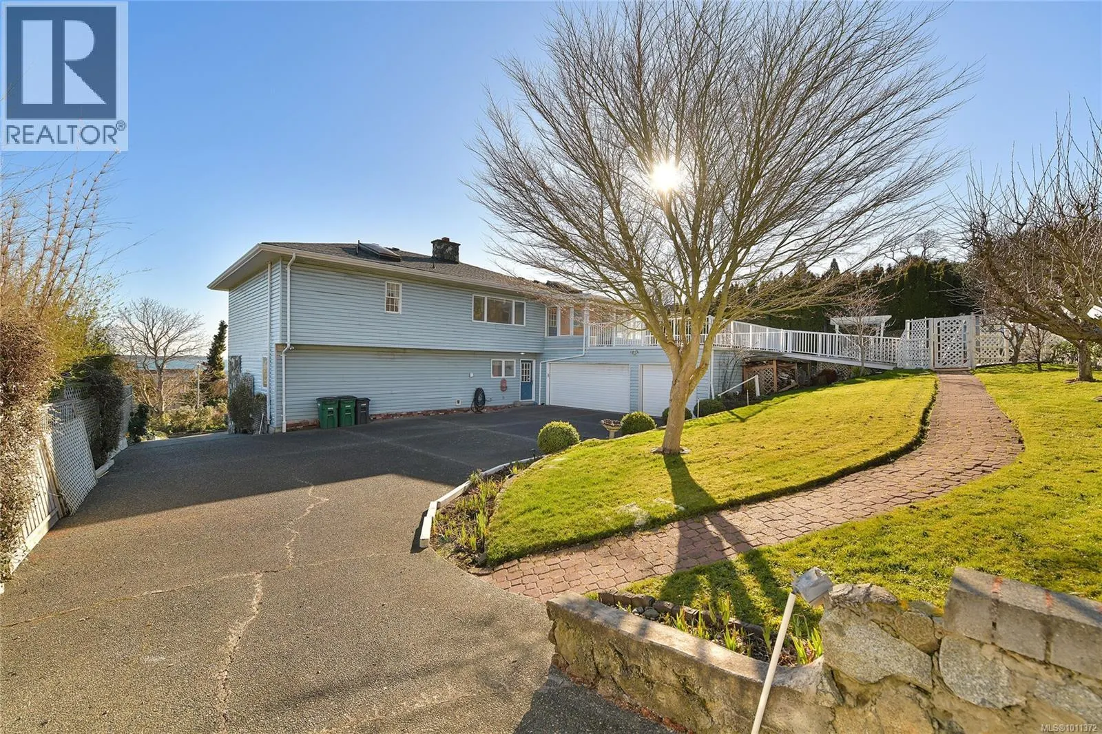 2723 Hibbens Close