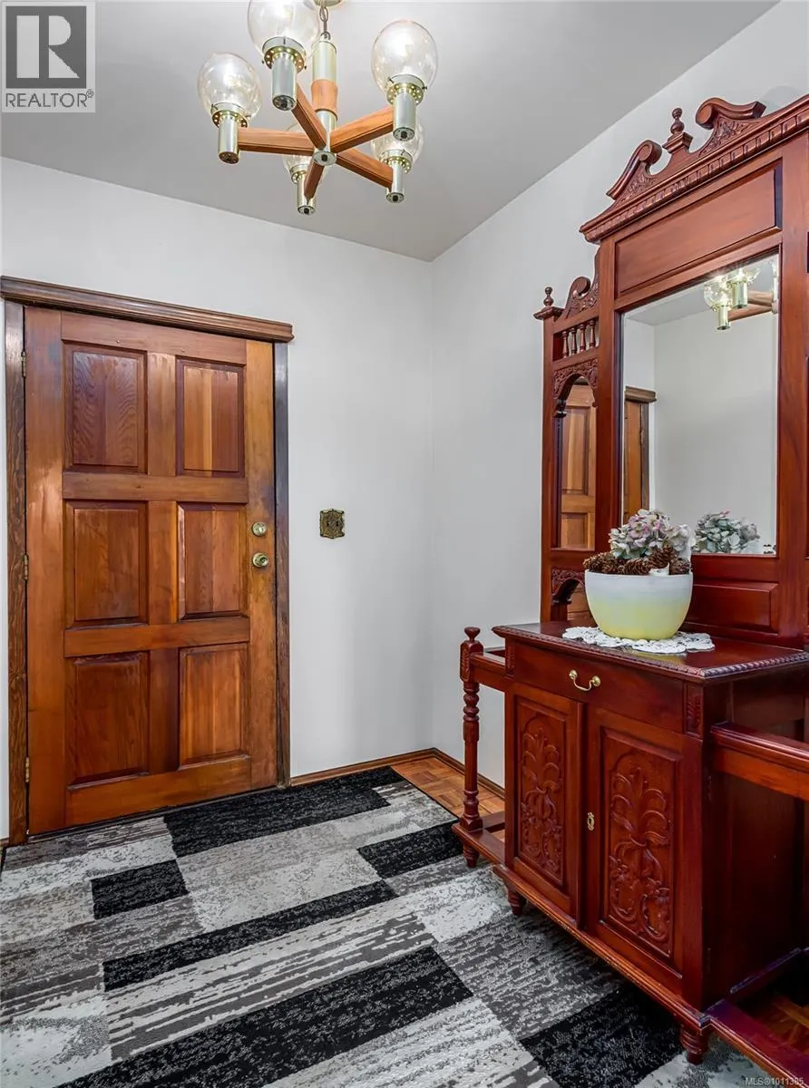 9437 Martin Park Dr