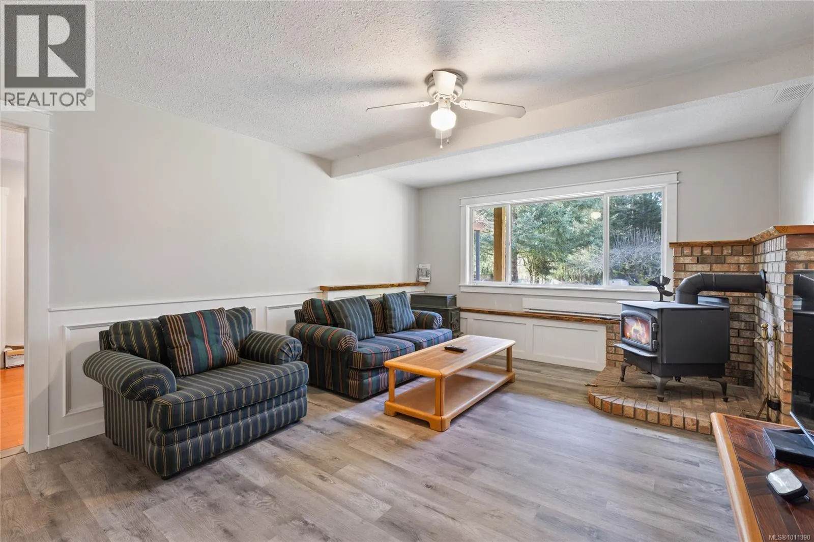 2450 Nanoose Rd