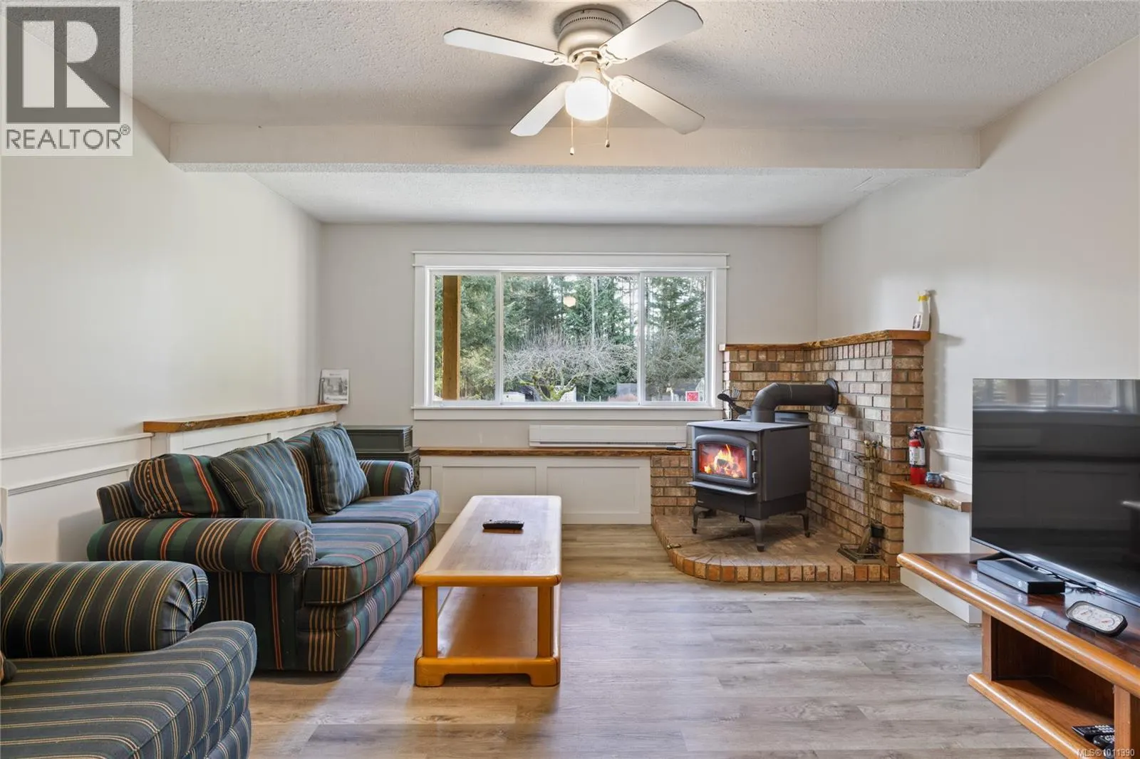 2450 Nanoose Rd