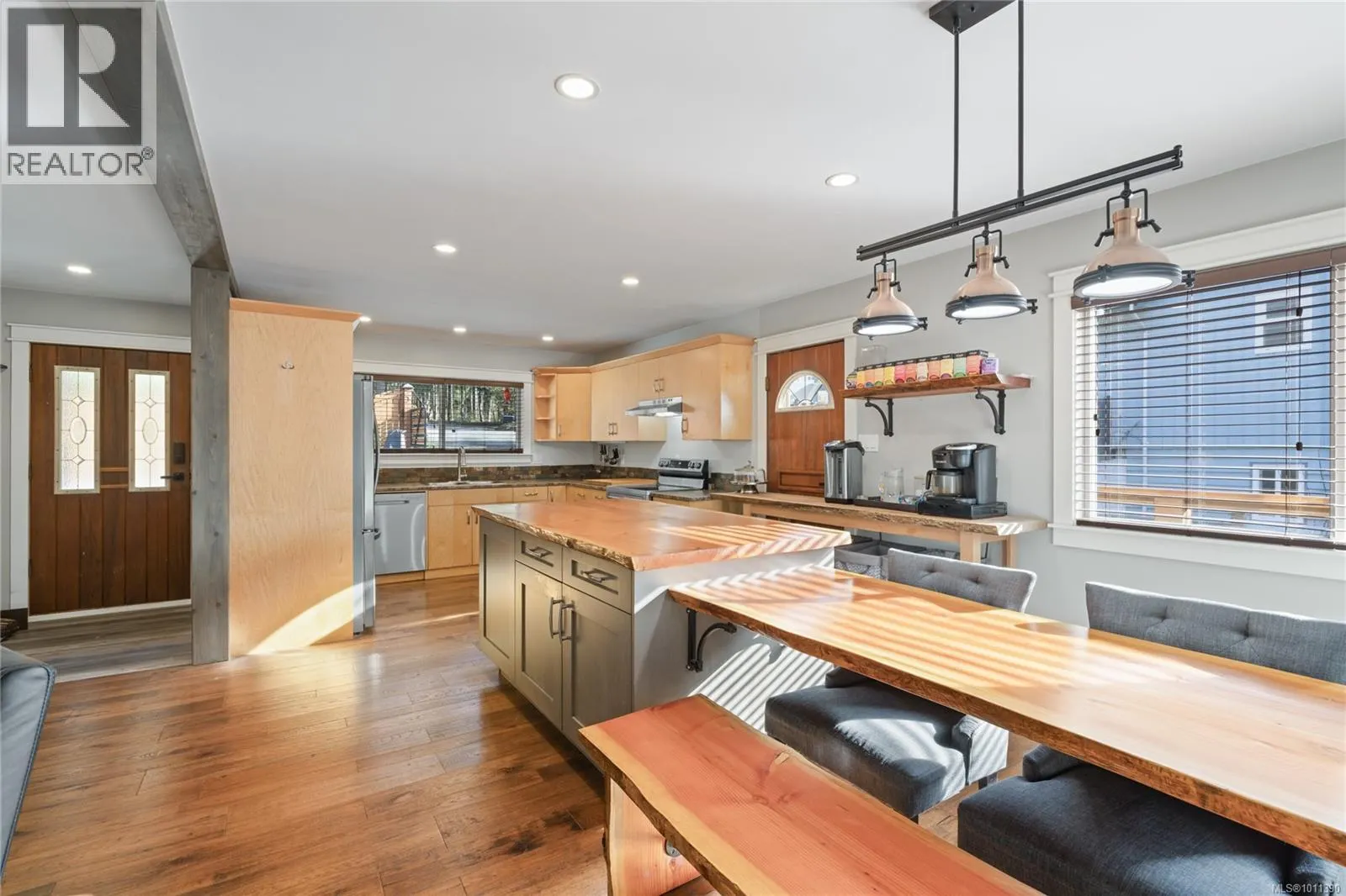 2450 Nanoose Rd