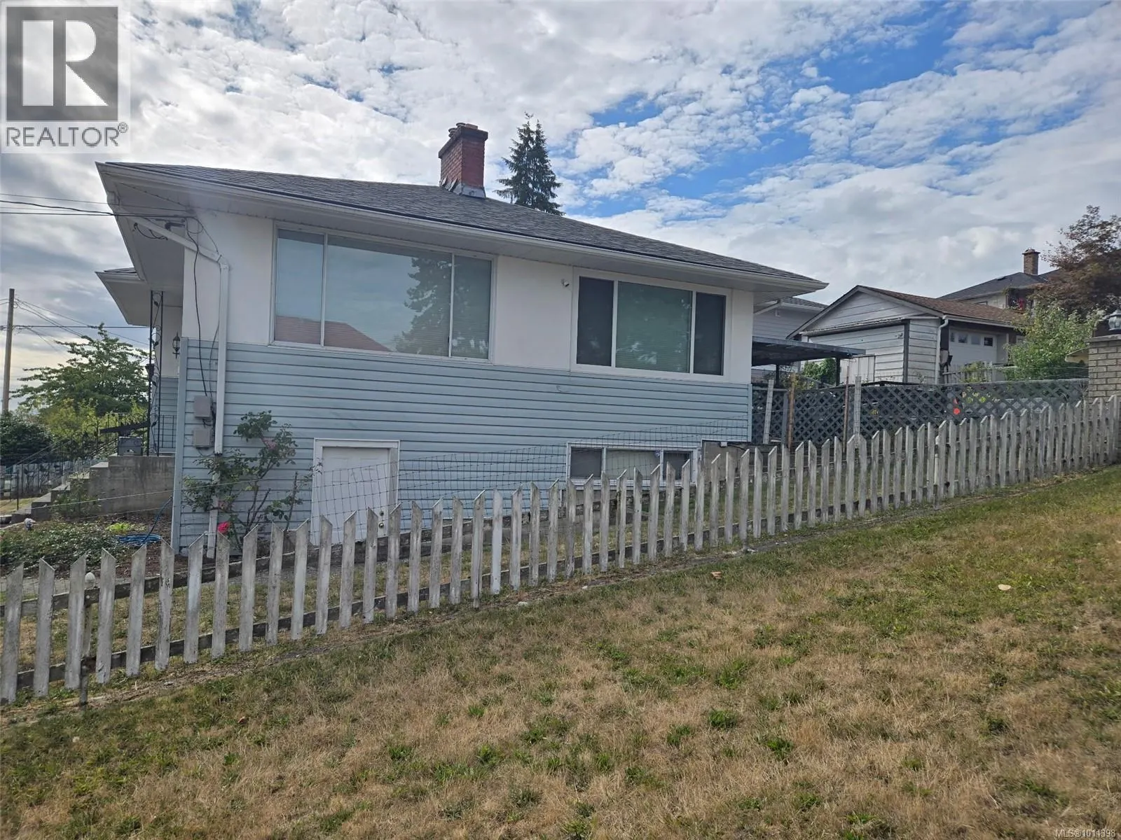 240 2nd Ave