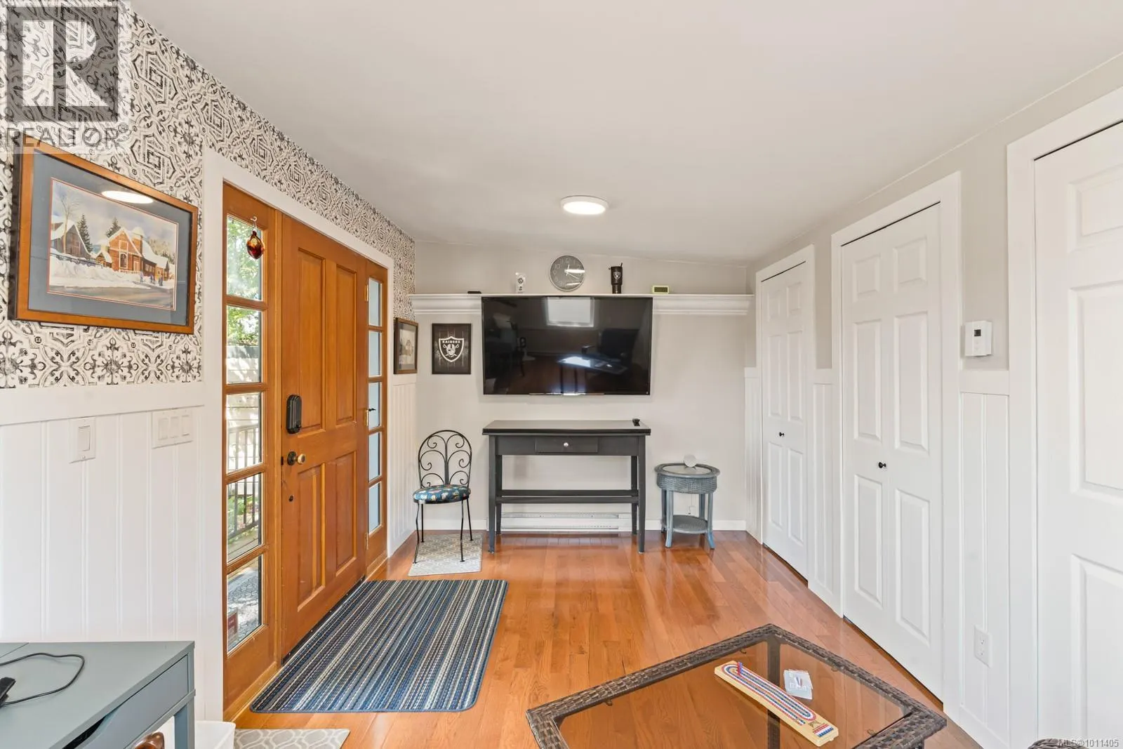727 Craigflower Rd