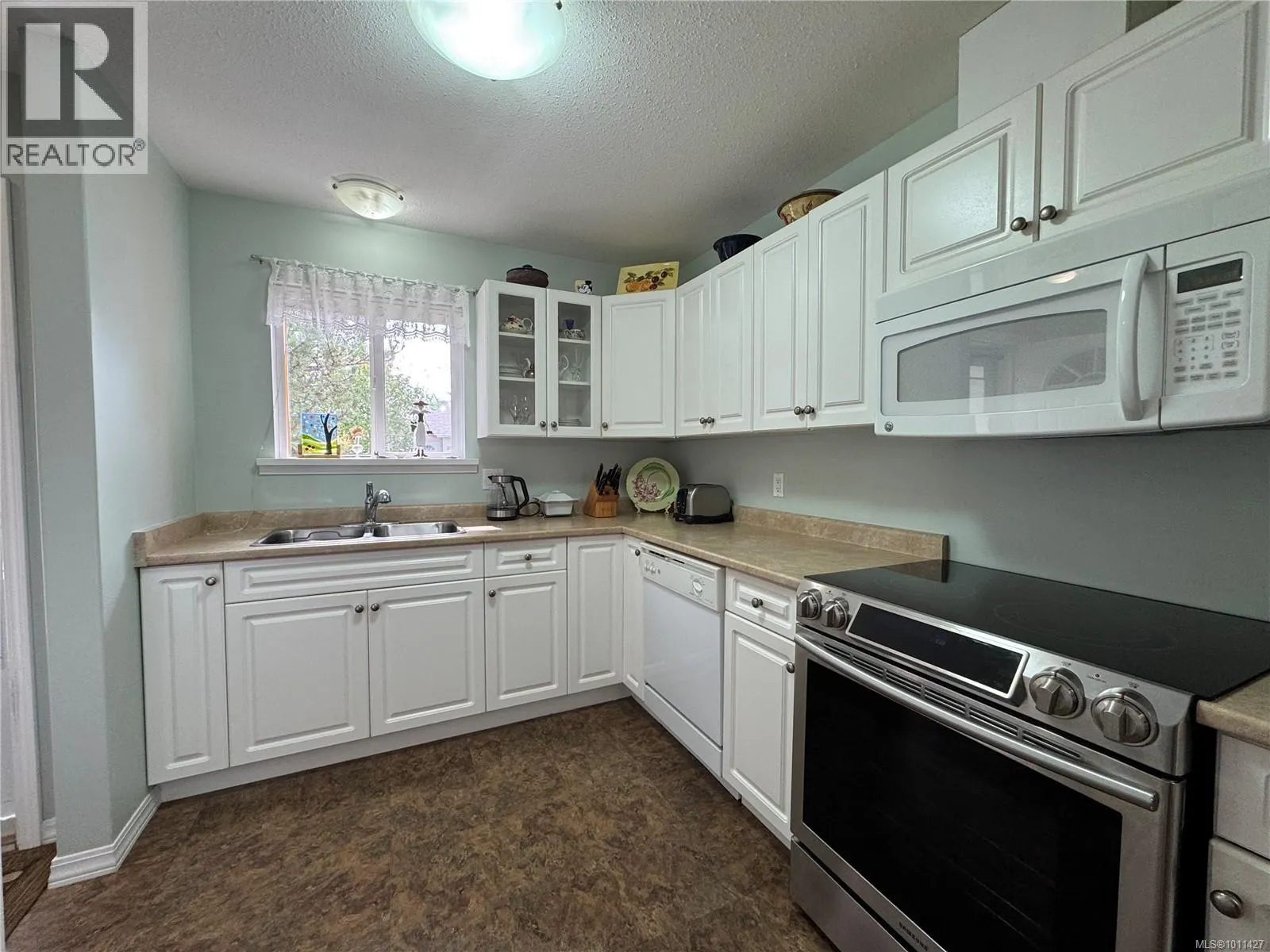 23 2197 Murrelet Dr