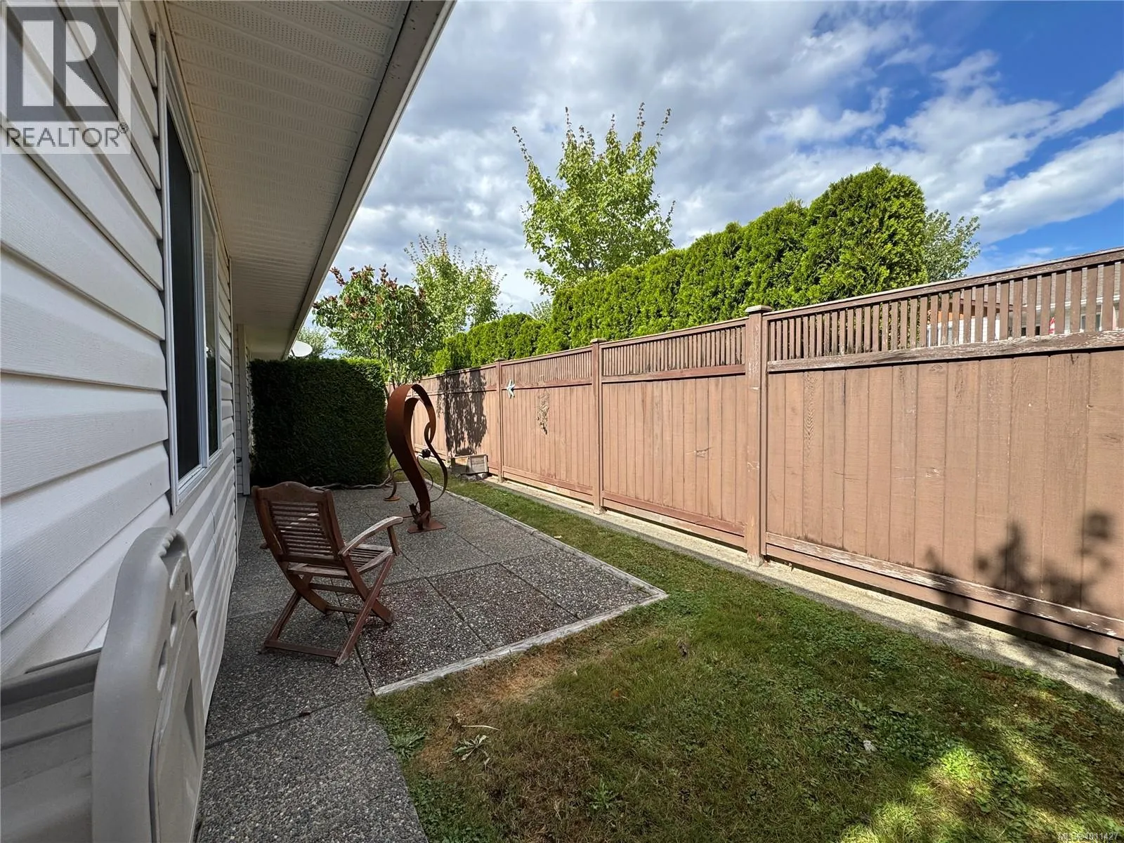 23 2197 Murrelet Dr