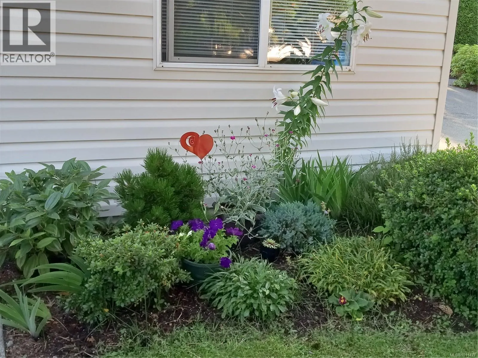 23 2197 Murrelet Dr