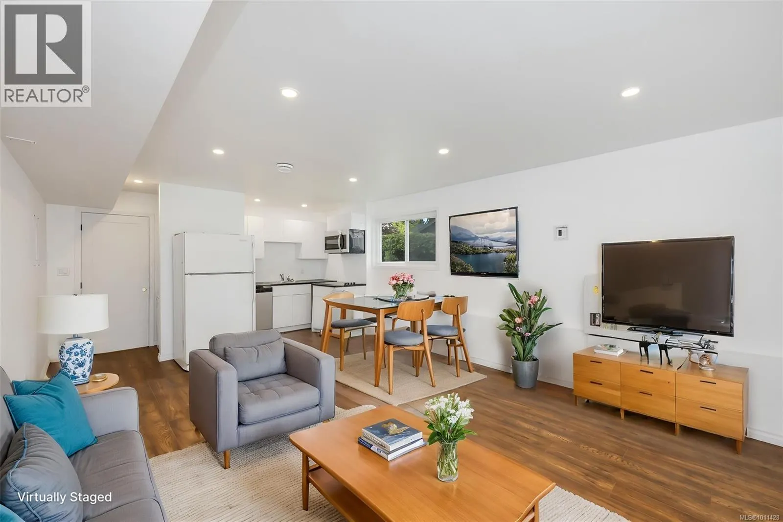 1616 Sarita Pl