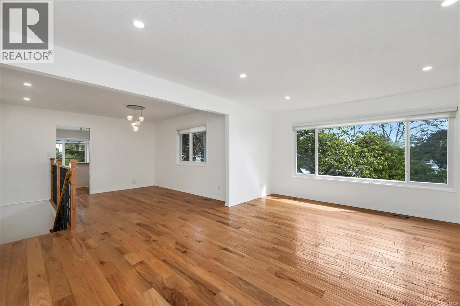1616 Sarita Pl