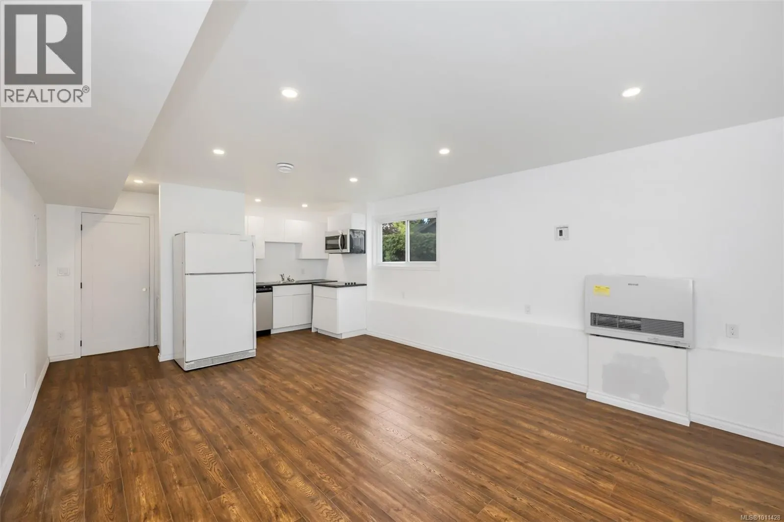 1616 Sarita Pl