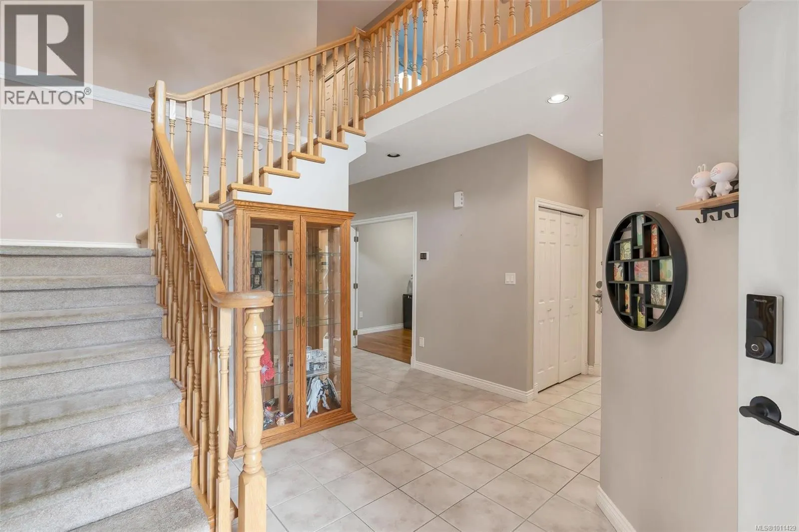 4248 Oakview Close