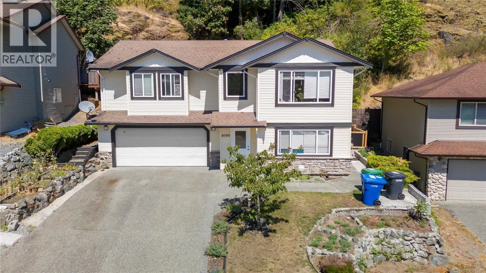4740 Fairbrook Cres