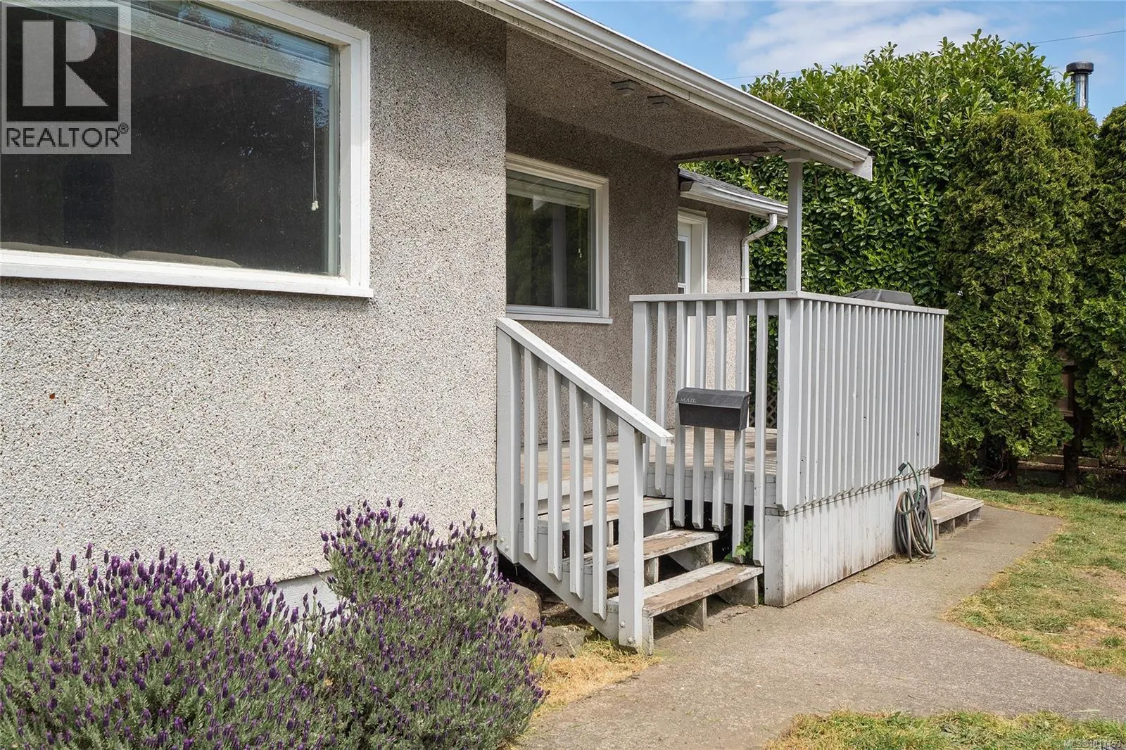 2628 Sooke Rd