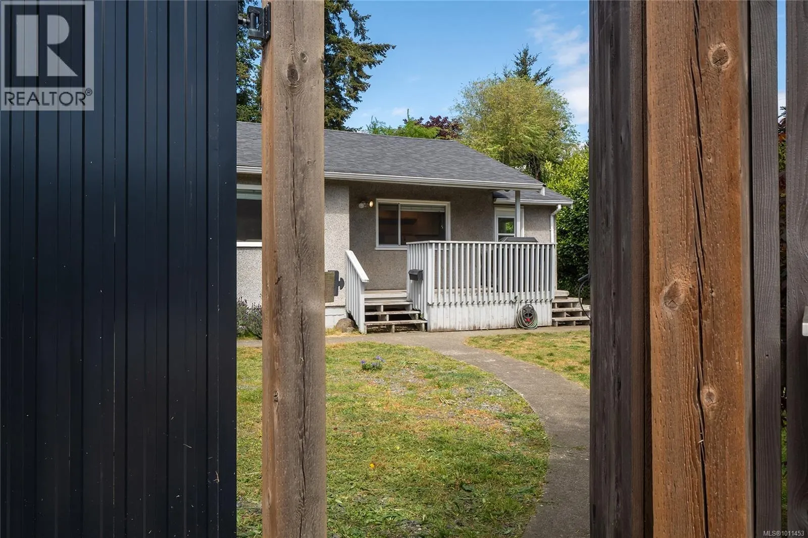2628 Sooke Rd