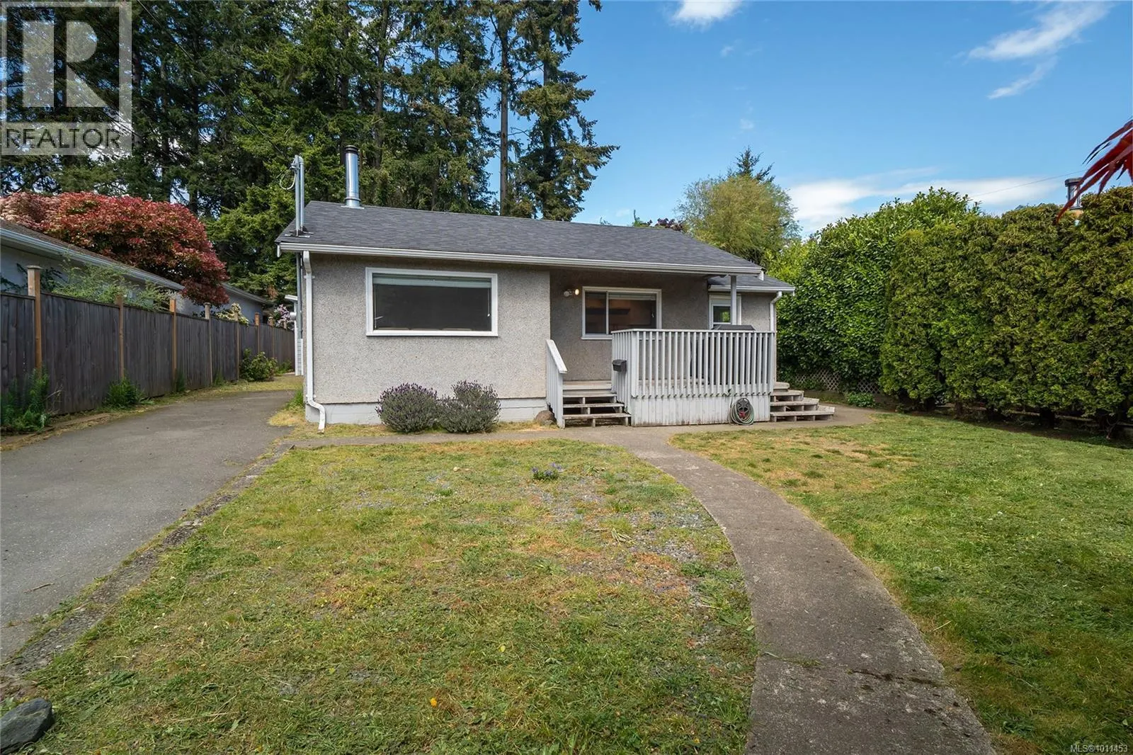2628 Sooke Rd