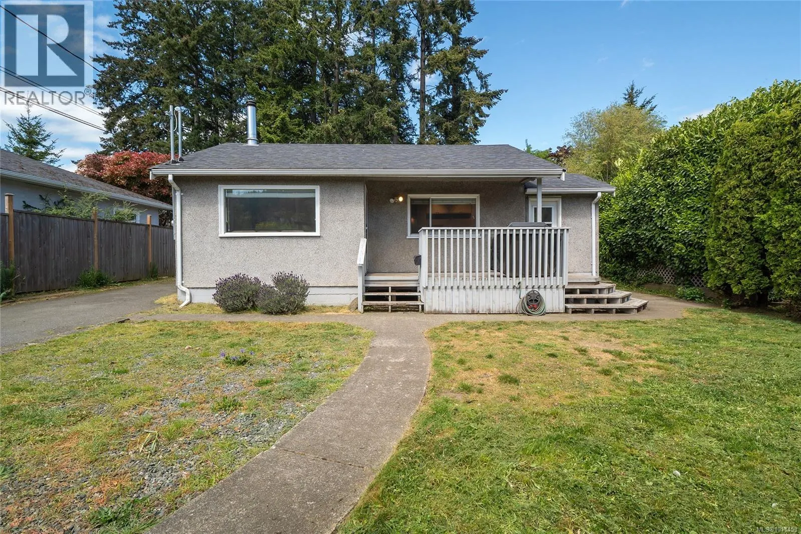2628 Sooke Rd