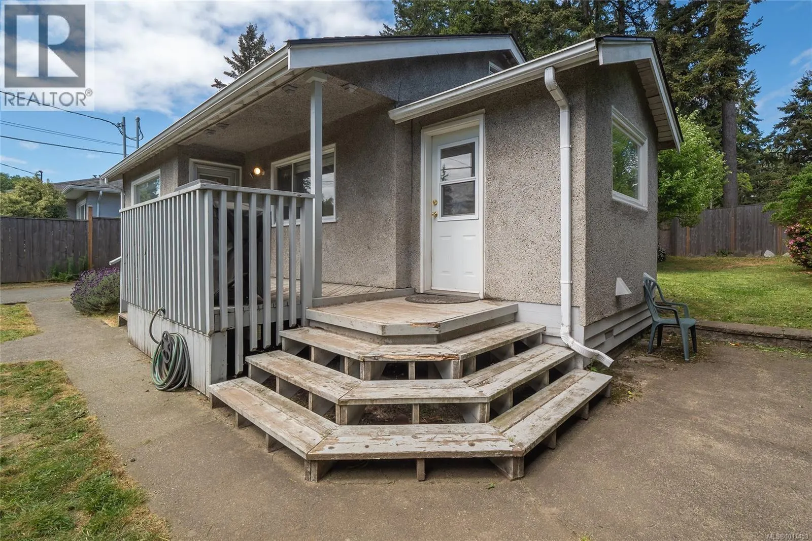 2628 Sooke Rd