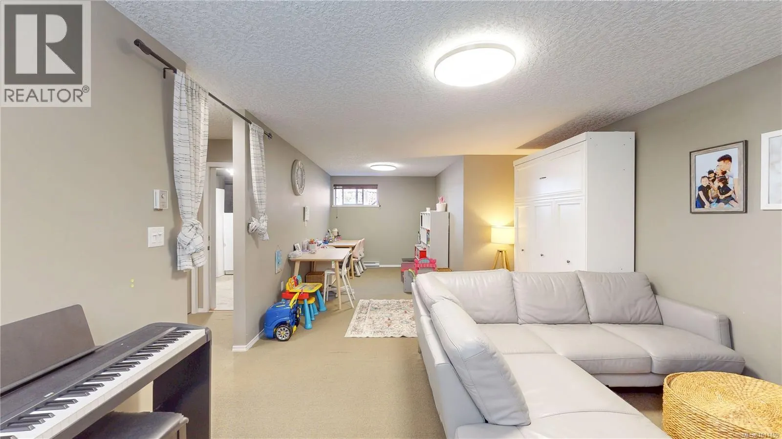 593 Kingsview Ridge