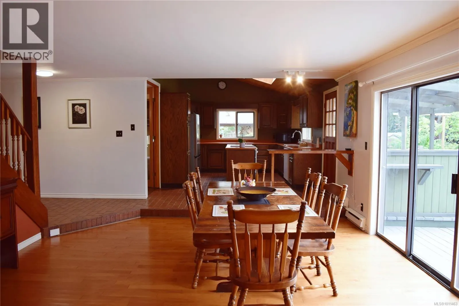 1568 Eric Rd