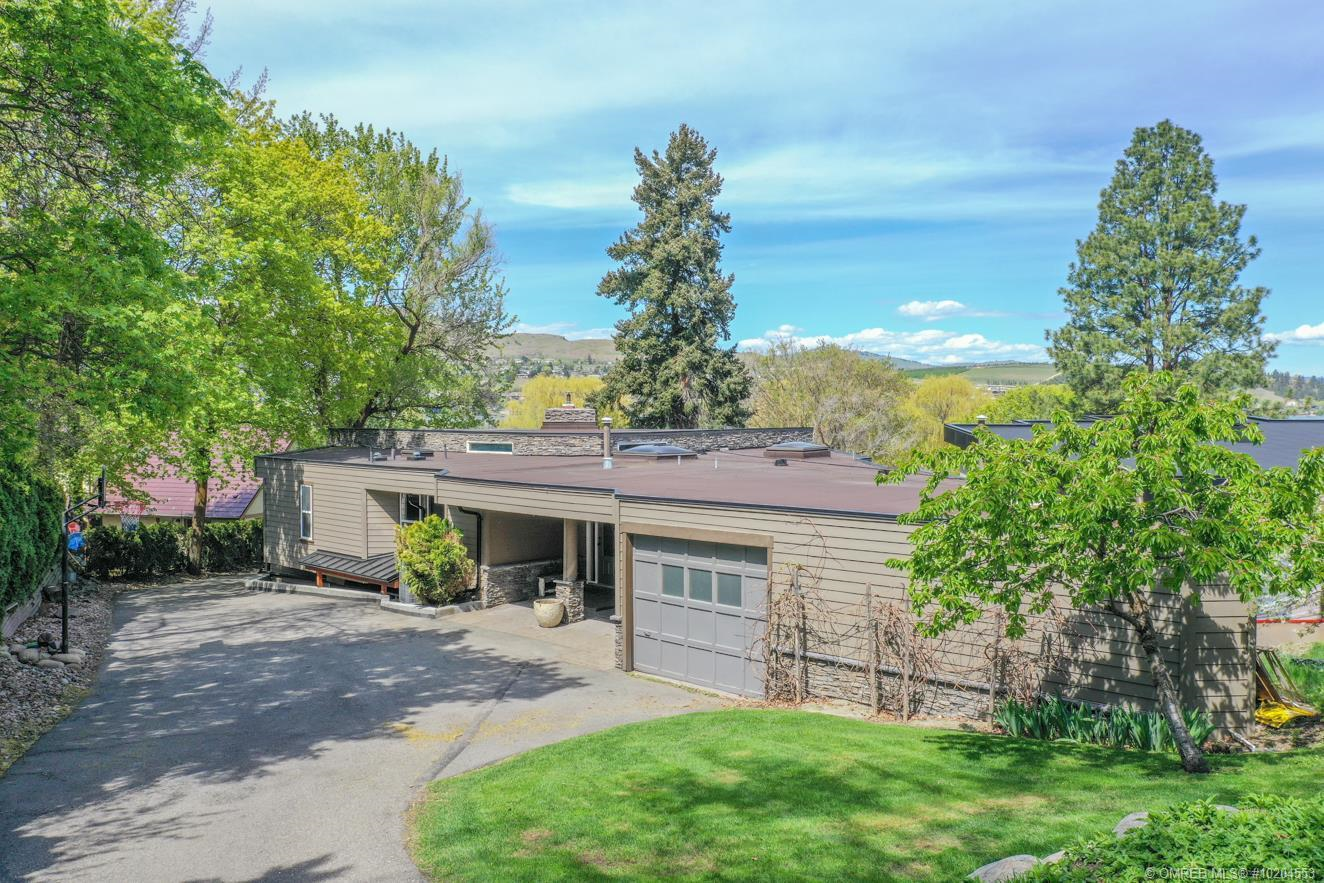 12709 Kinloch Drive,, (MLS® 3981198) See this property for sale in