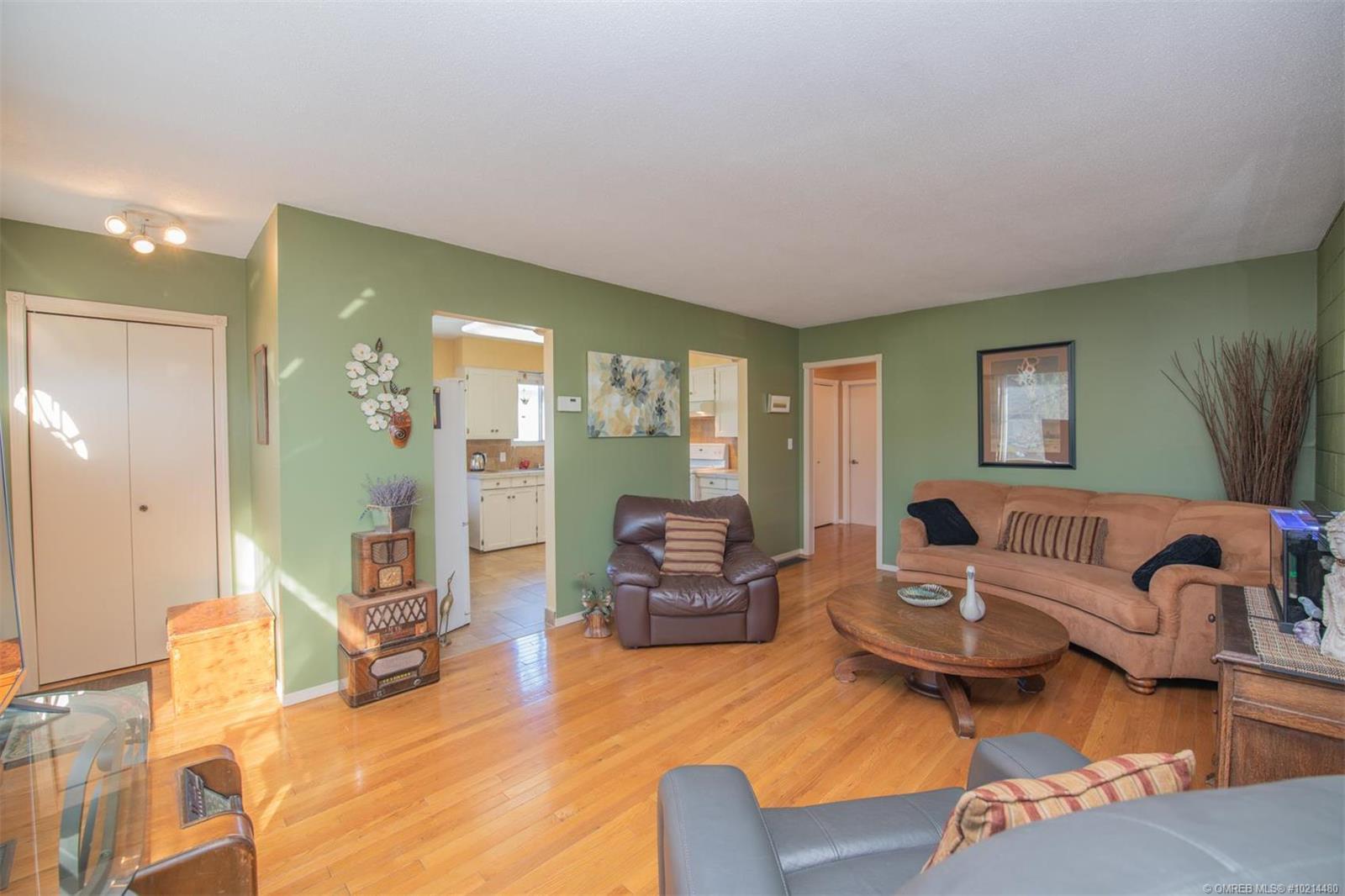 Listing 10214480 - Large Photo # 11