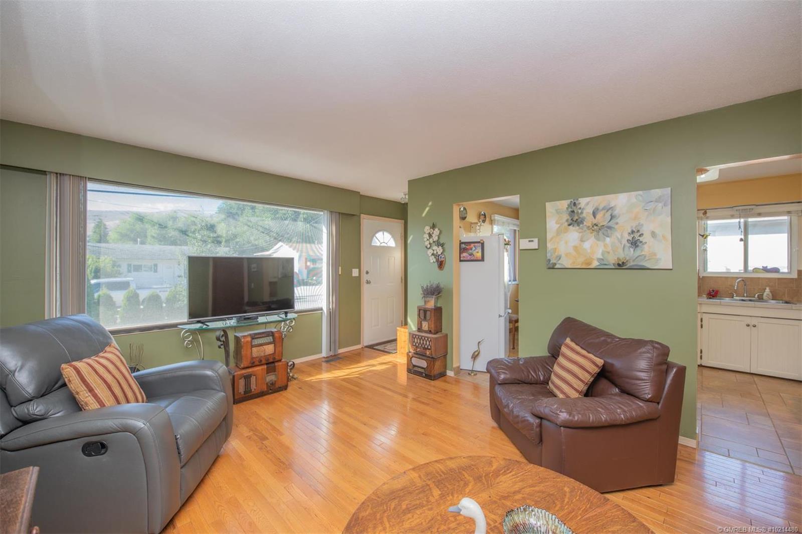 Listing 10214480 - Large Photo # 10