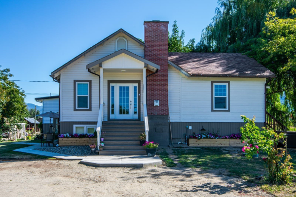 3746 Creamery Road,, Armstrong