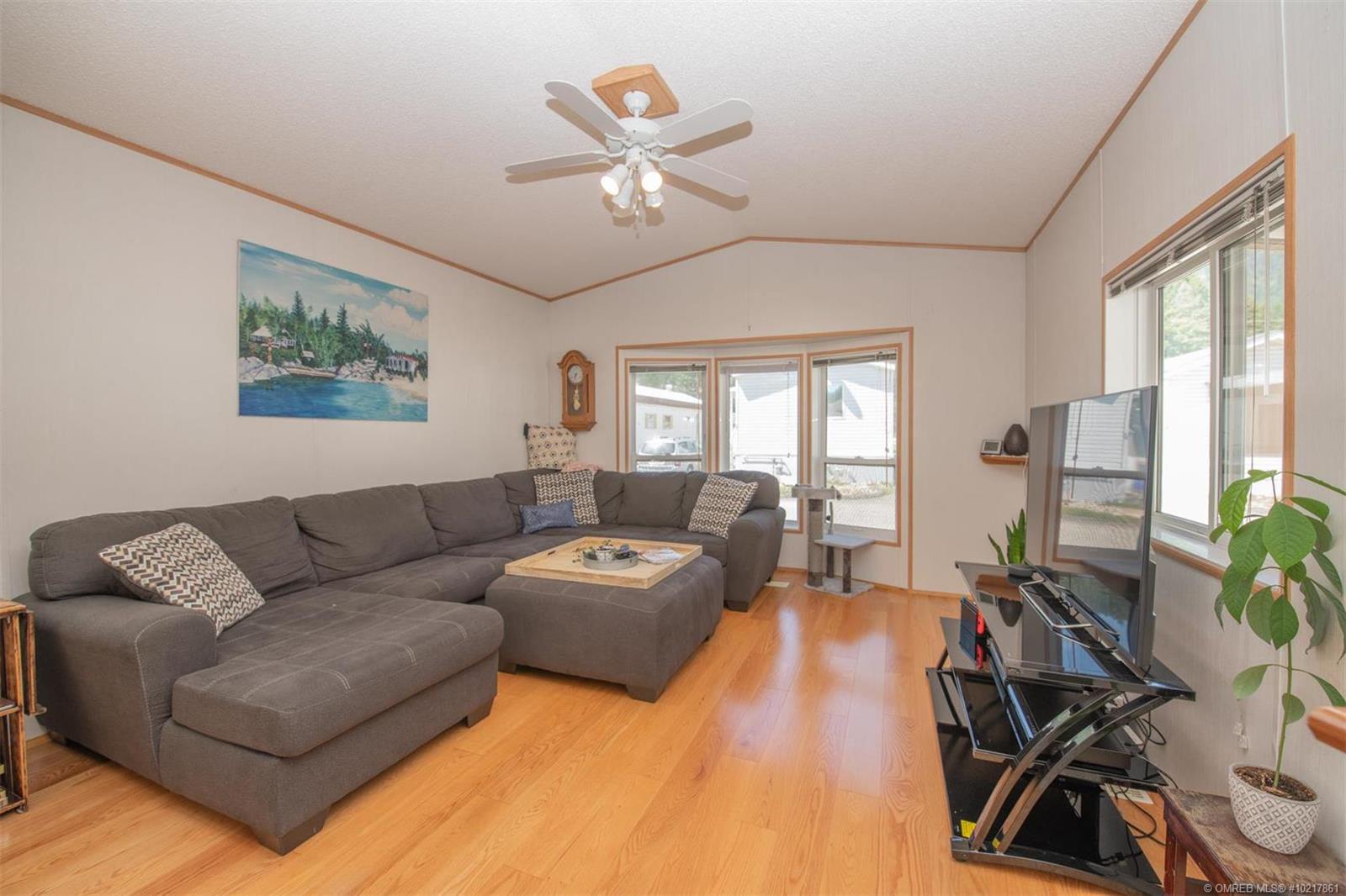 Listing 10217861 - Large Photo # 10