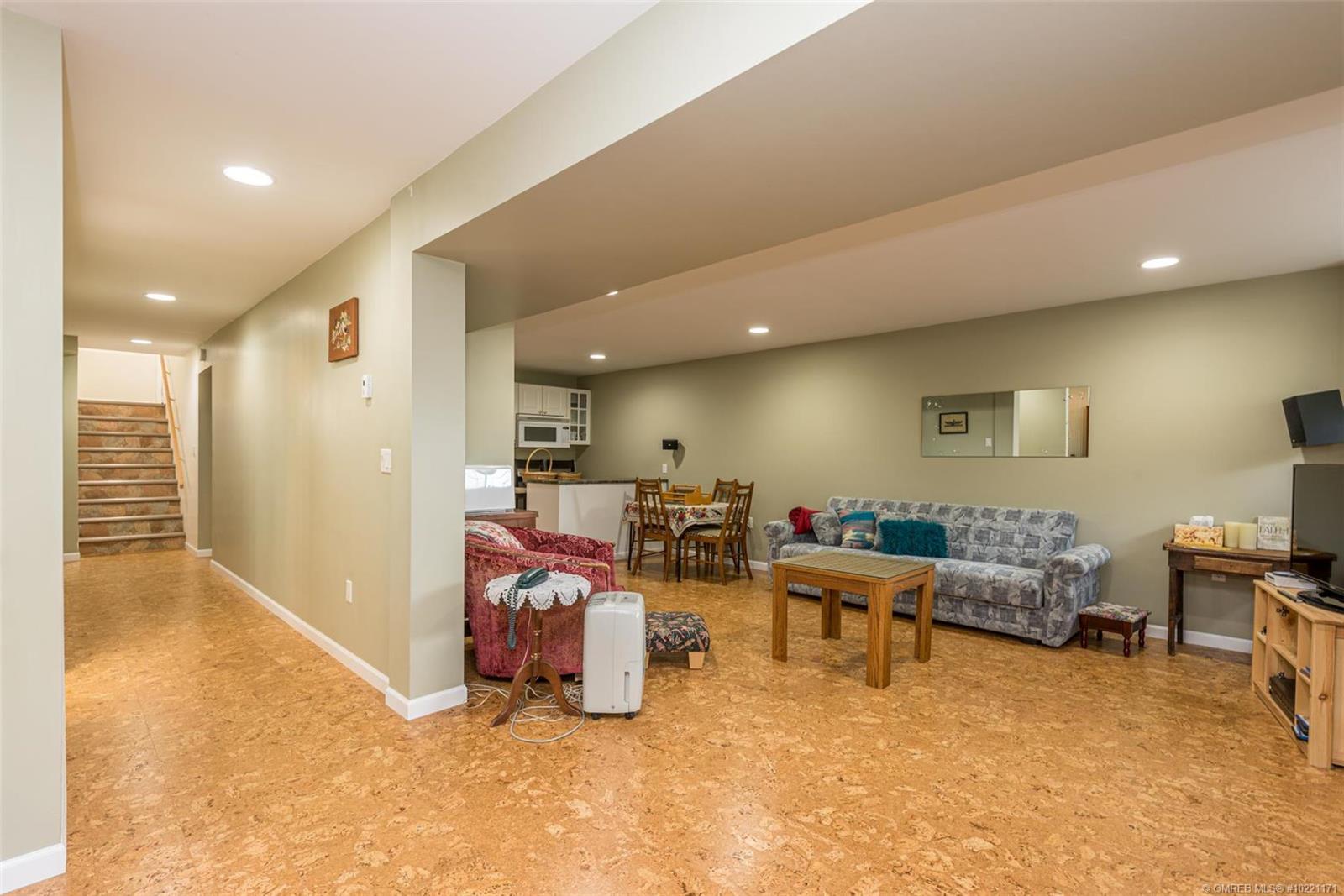 Listing 10221171 - Large Photo # 25