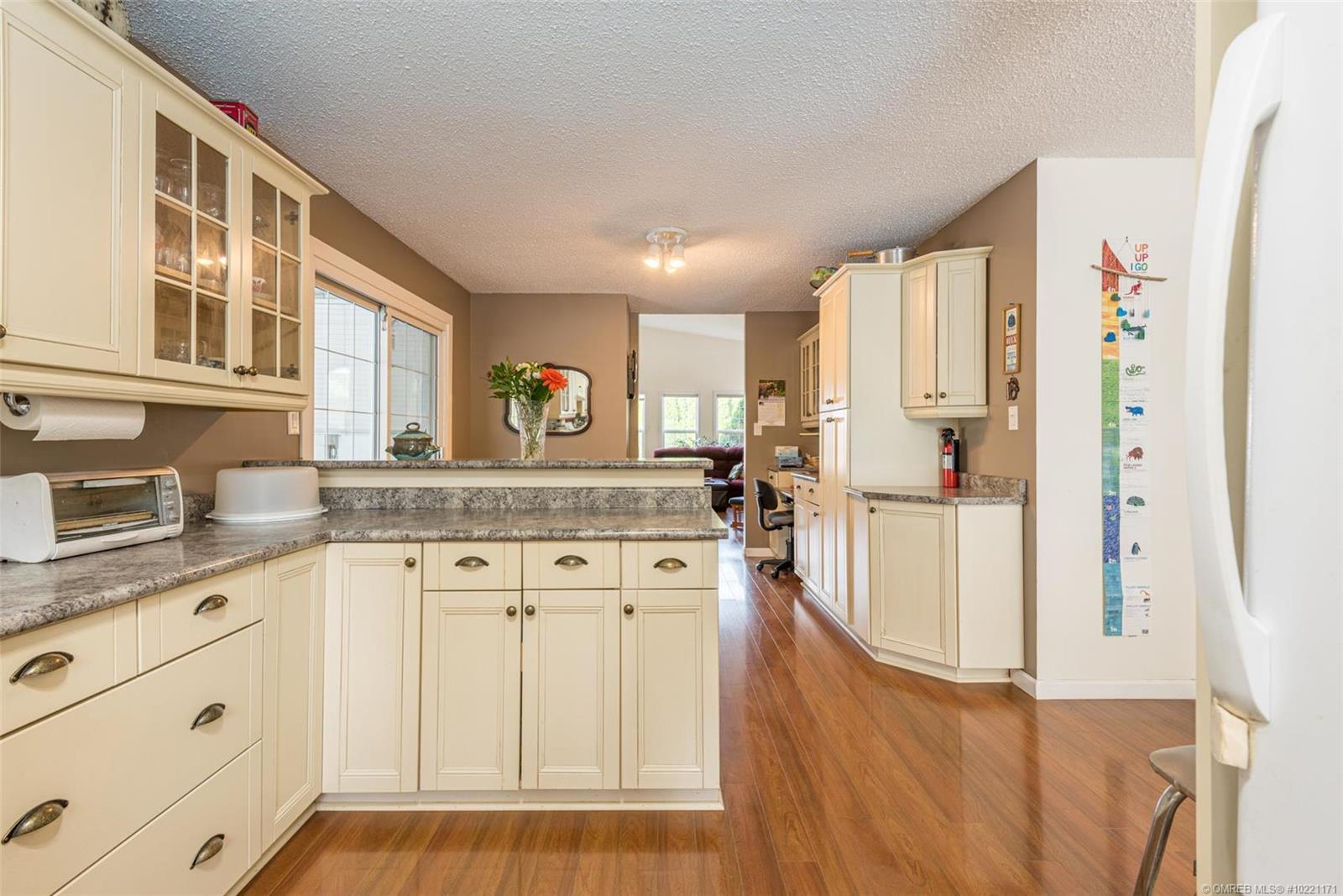 Listing 10221171 - Large Photo # 12