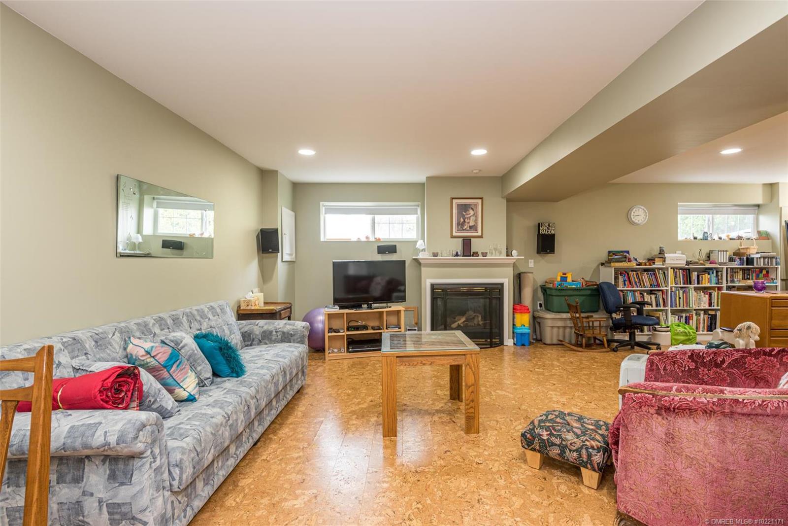 Listing 10221171 - Large Photo # 21