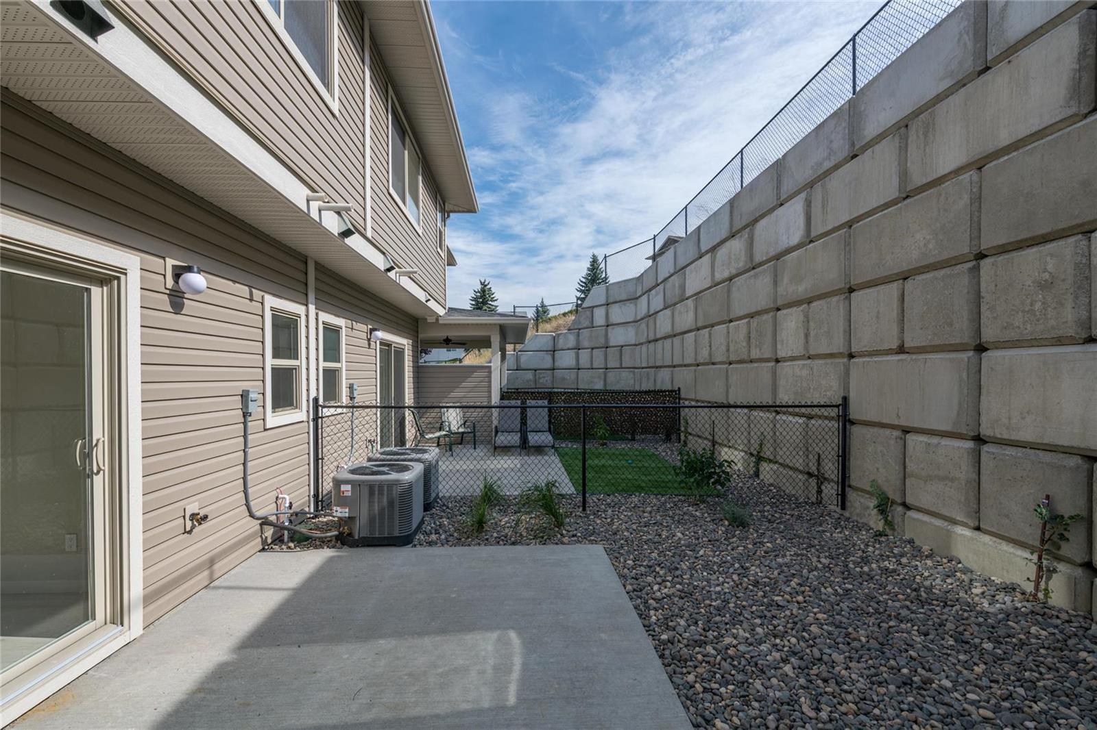 Listing 10239508 - Large Photo # 10