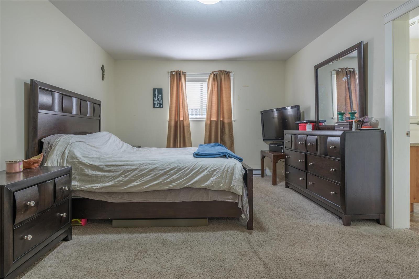 Listing 10239611 - Large Photo # 3