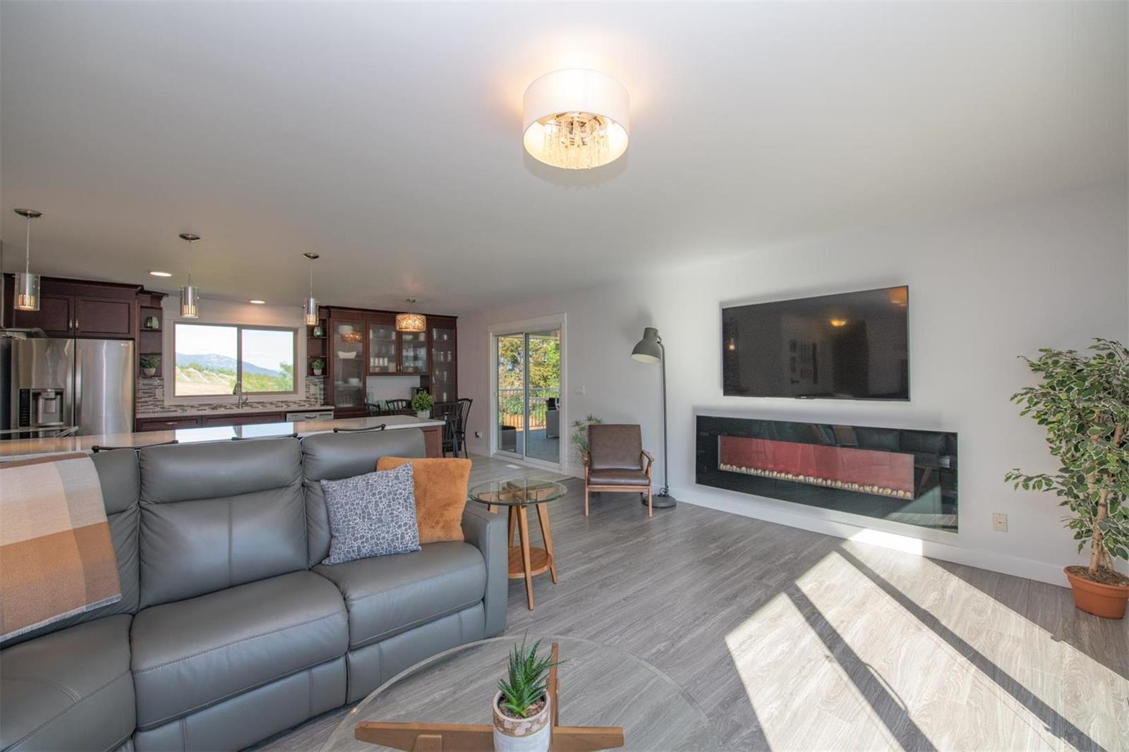 Listing 10240227 - Large Photo # 15