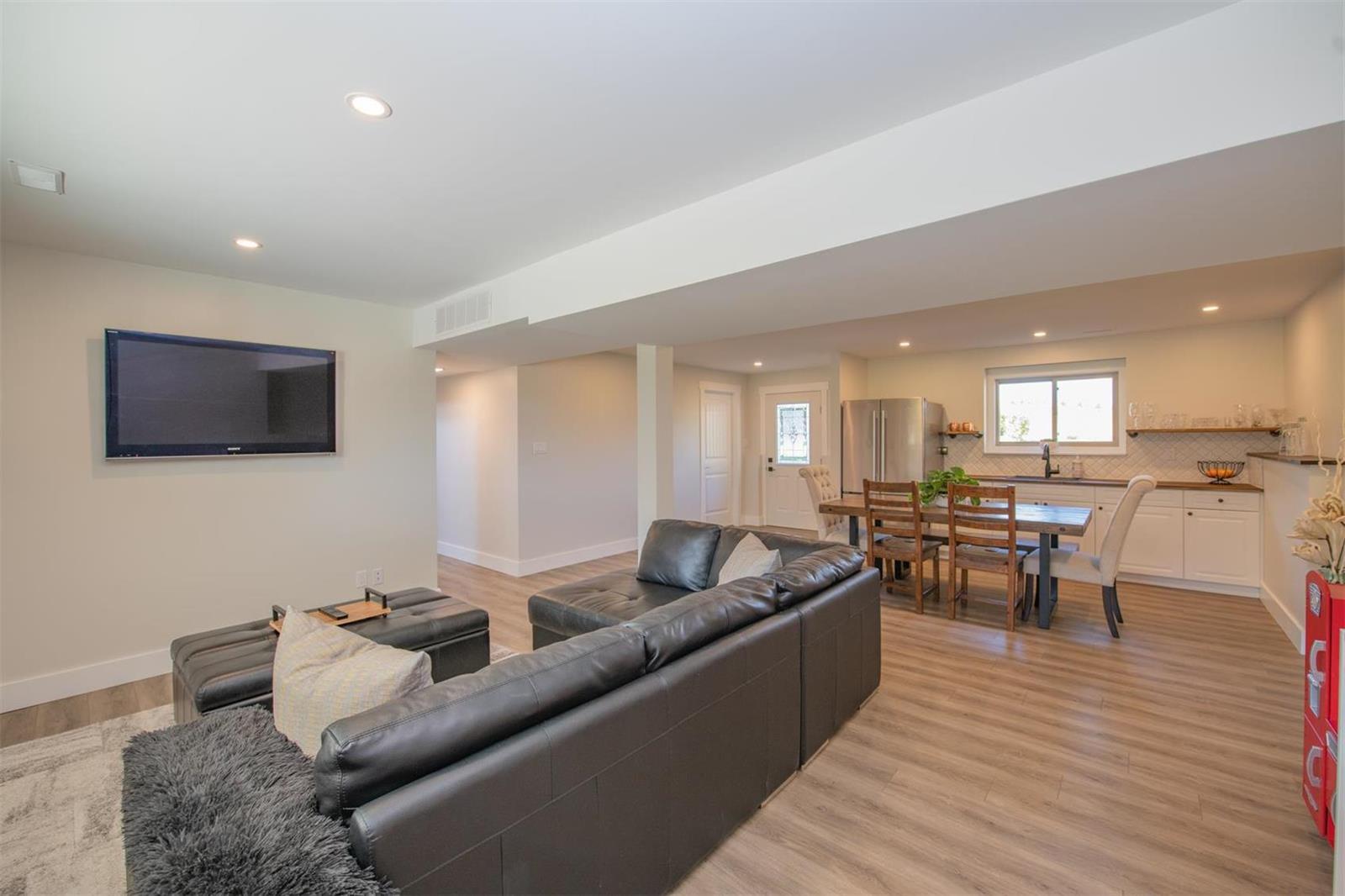 Listing 10240227 - Large Photo # 17