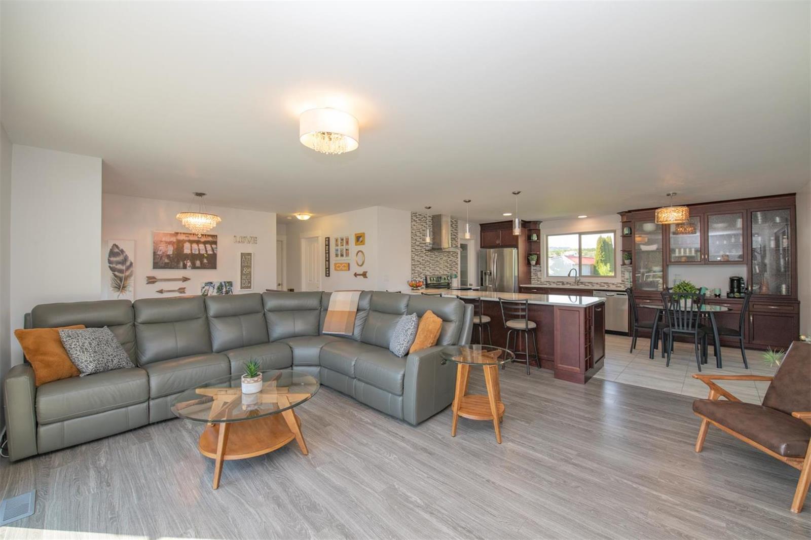 Listing 10240227 - Large Photo # 14