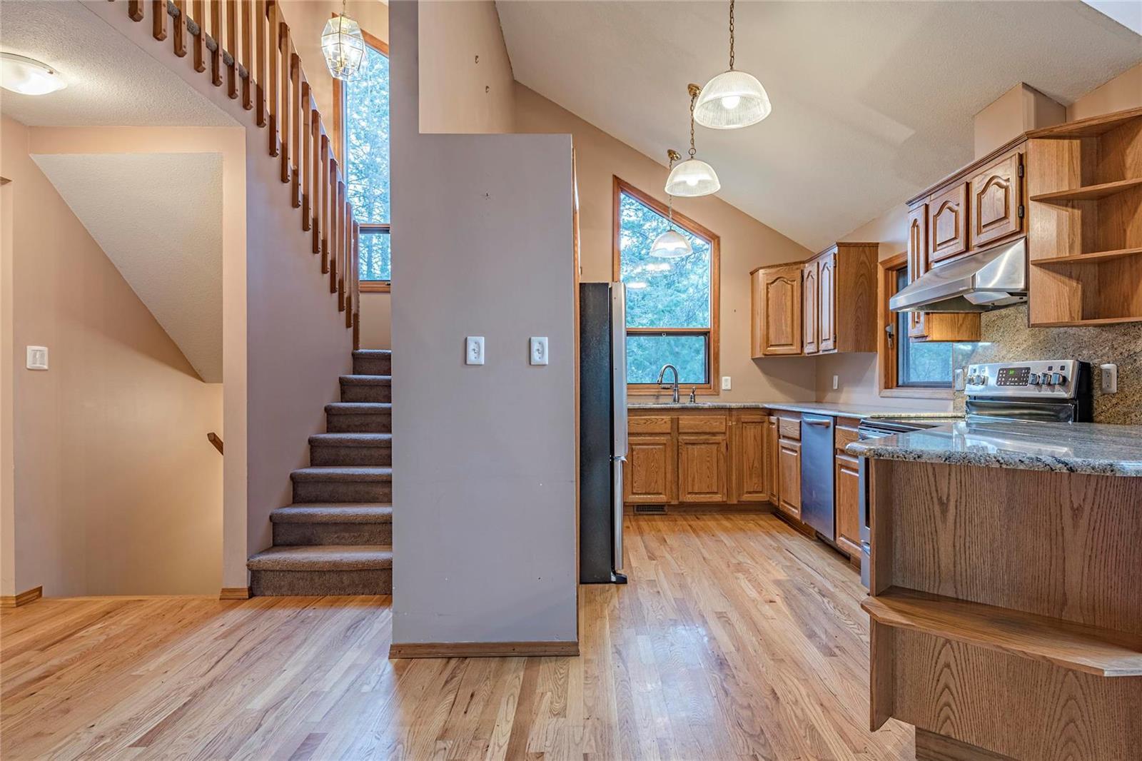 Listing 10242943 - Large Photo # 9