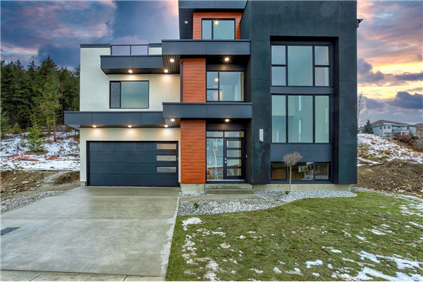 3754 Davidson Court,, West Kelowna