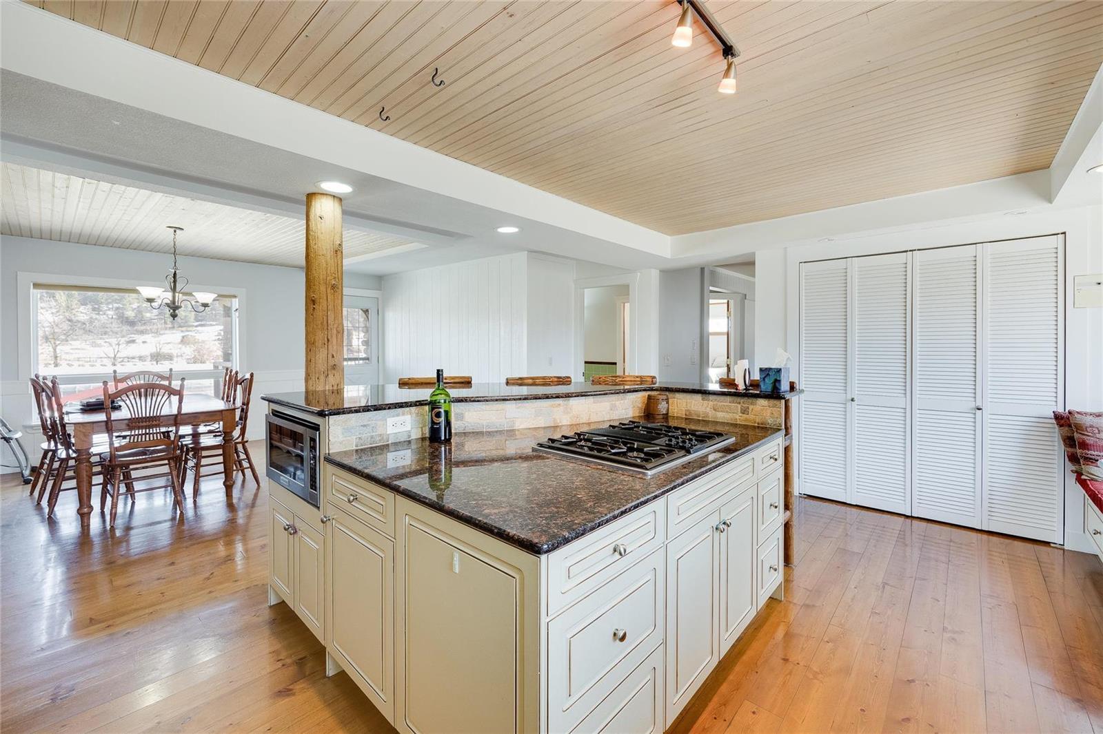 Listing 10246768 - Large Photo # 44