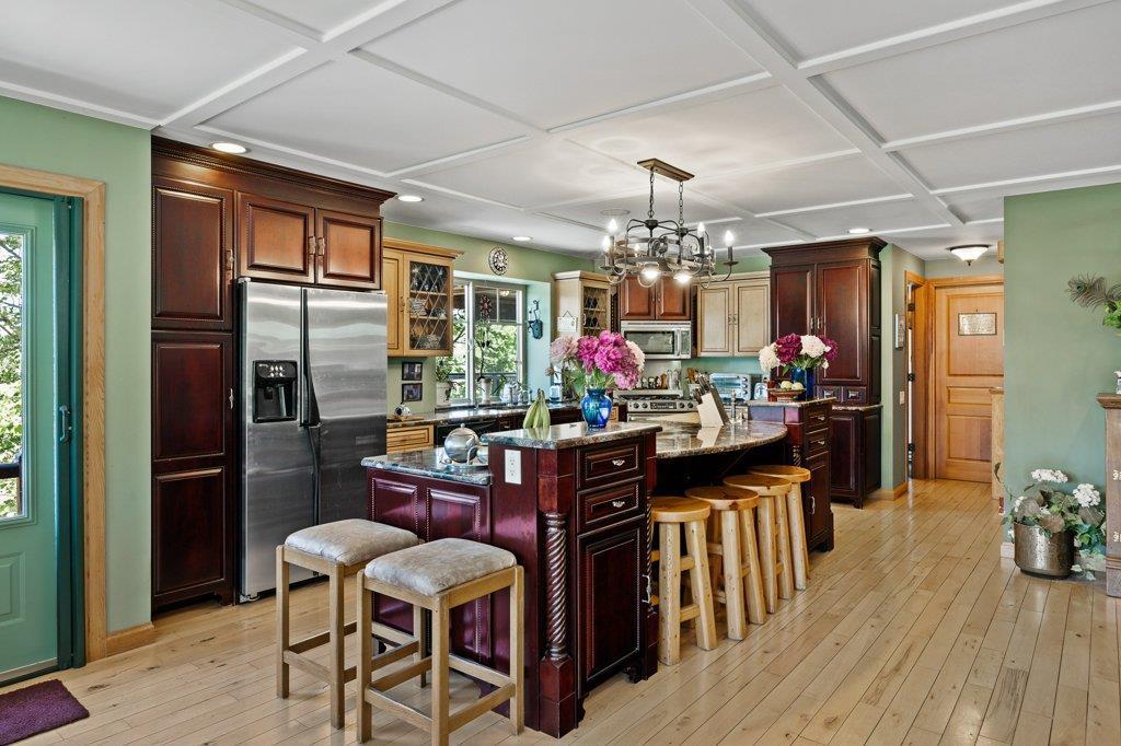 Listing 10246846 - Large Photo # 6