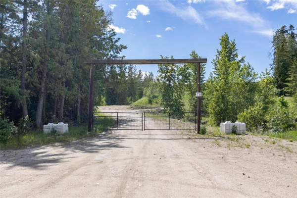 78 97B Highway,, Enderby