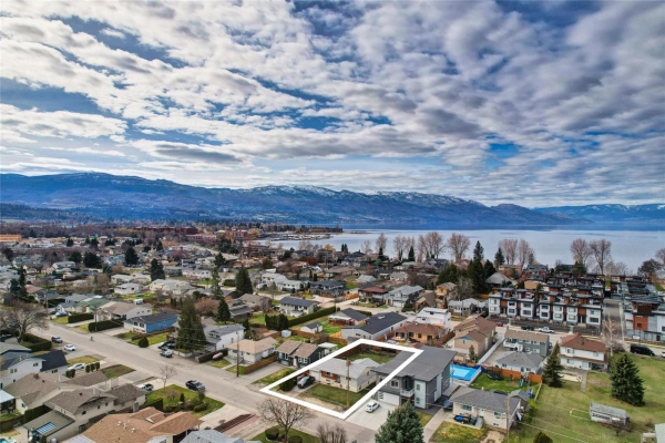 3524 Scott Road,, Kelowna