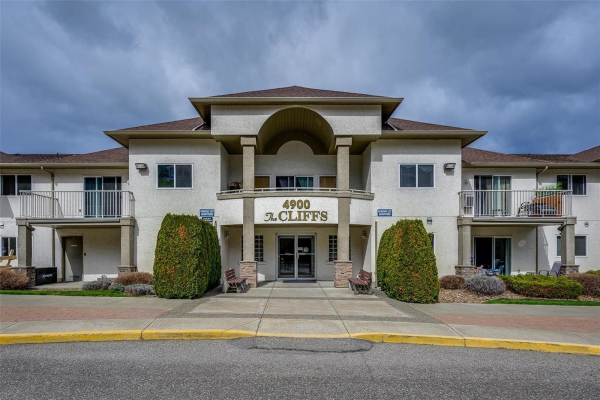 #302 4900 Okanagan Avenue,, Vernon